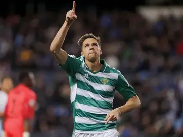 Jonas celebra su gol ante el Málaga Jonas celebra su gol ante el Málaga