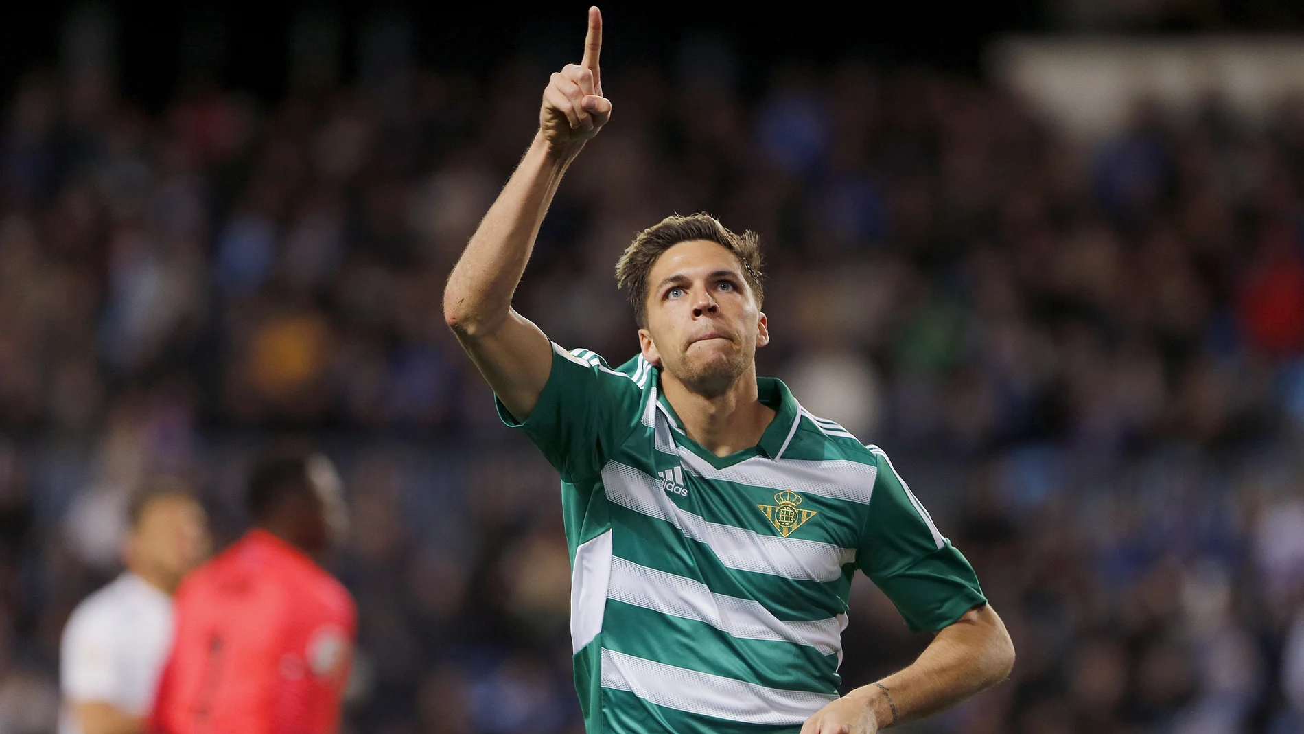 Jonas celebra su gol ante el Málaga Jonas celebra su gol ante el Málaga