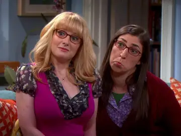Mayim Bialik y Melissa Rauch Mayim Bialik y Melissa Rauch