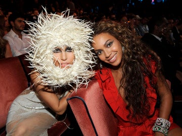 Lady Gaga y Beyoncé