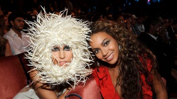 Lady Gaga y Beyoncé