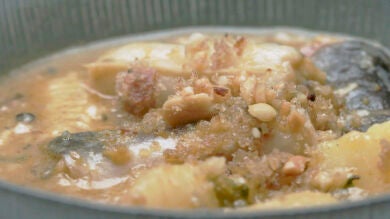 Entrantes de alcachofa y all i pebre tradicional