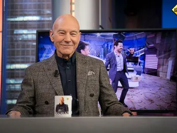 El bonito mensaje de Patrick Stewart a las mujeres maltratadas tras confesar que su madre fue una de ellas El bonito mensaje de Patrick Stewart a las mujeres maltratadas tras confesar que su madre fue una de ellas