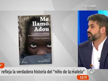 Frame 216.325555 de: 'Me llamo Adou', el libro que cuenta la historia del niño que llegó a España metido en una maleta Frame 216.325555 de: 'Me llamo Adou', el libro que cuenta la historia del niño que llegó a España metido en una maleta