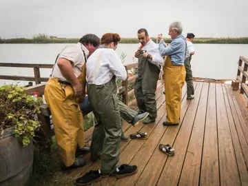 De cocineros a barqueros en la Albufera de Valencia en busca del ingrediente principal De cocineros a barqueros en la Albufera de Valencia en busca del ingrediente principal