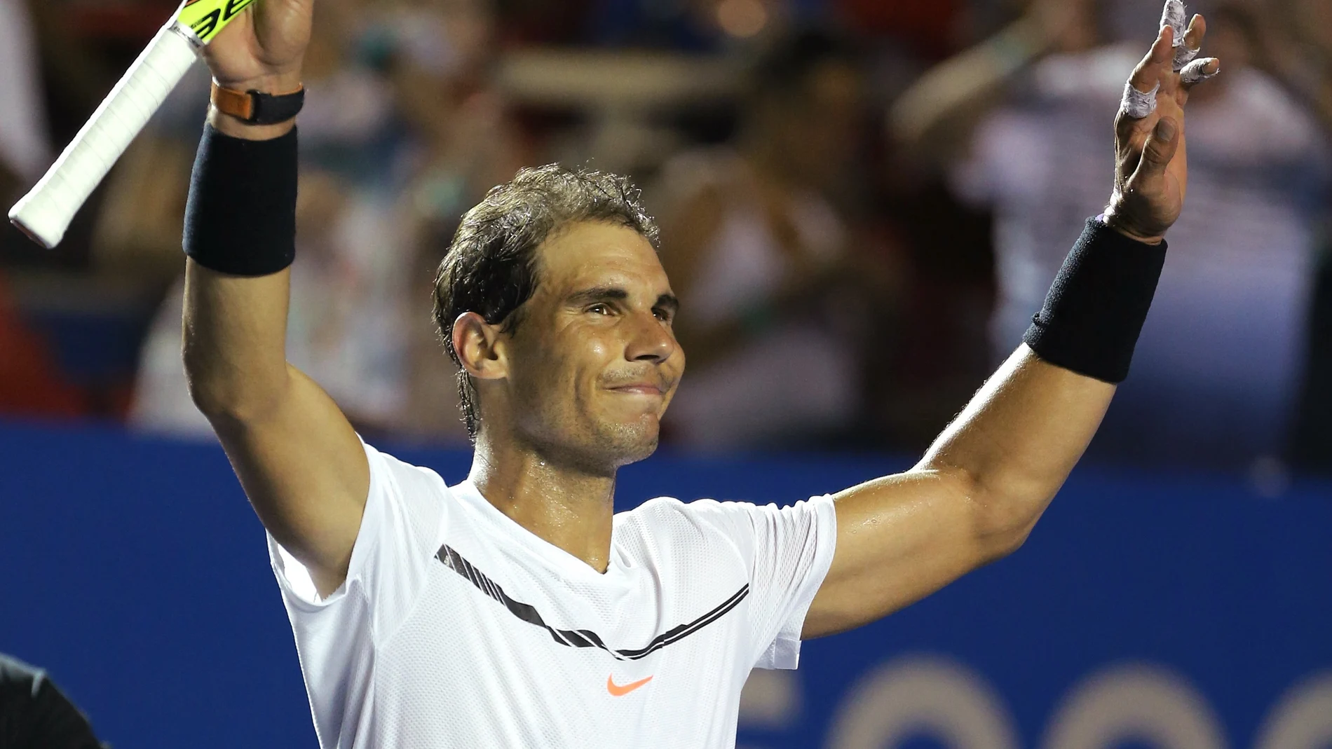 Rafa Nadal celebra su victoria en México Rafa Nadal celebra su victoria en México