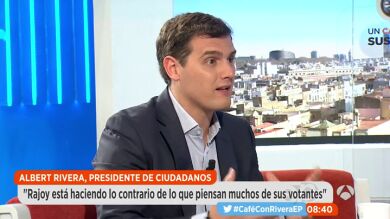 Rivera avanza que Ciudadanos se reunirá con PSOE y Podemos para impulsar la limitación de mandatos y acabar con los aforamientos