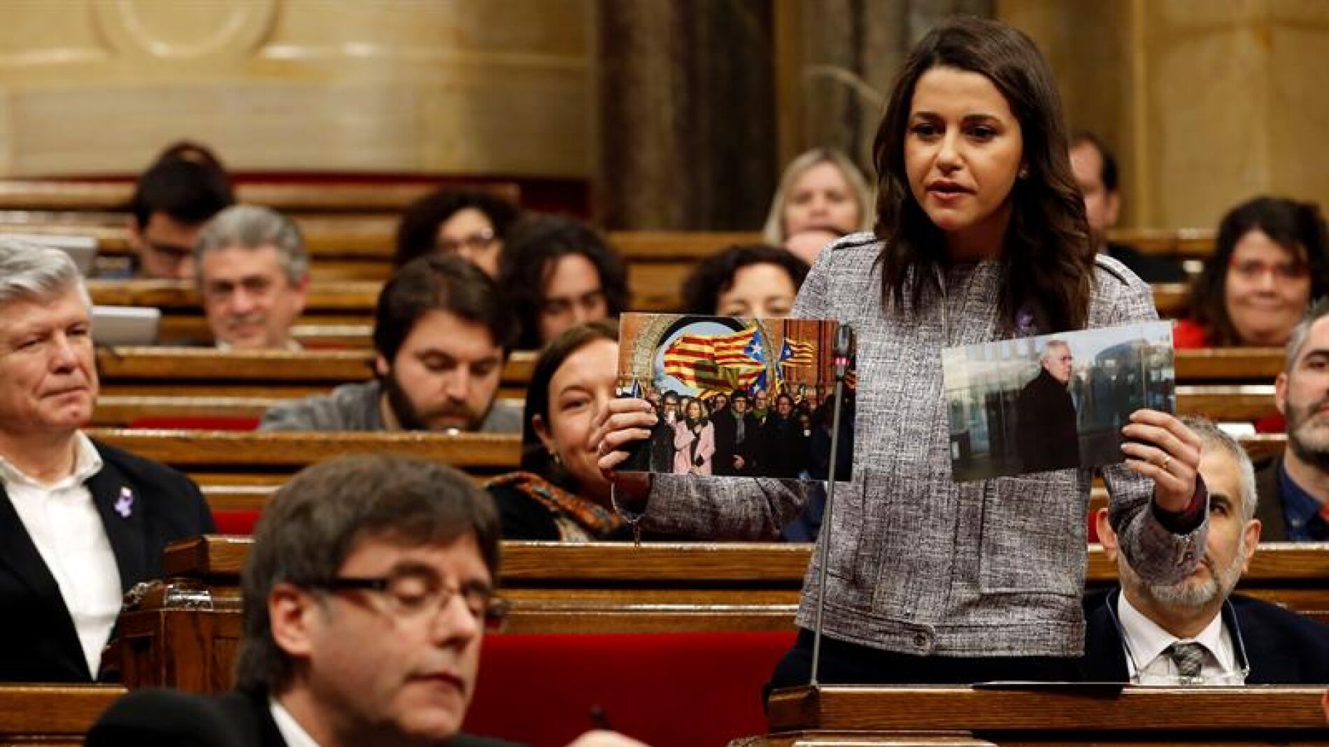 In&eacute;s Arrimadas interpela al presidente de la Generalitat Carles Puigdemont
