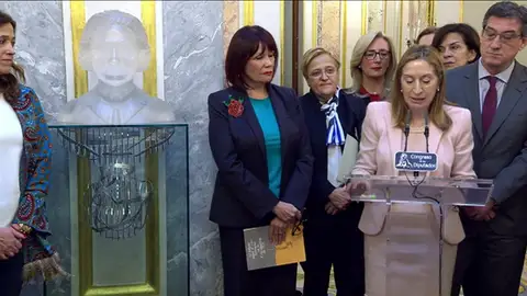 Frame 2.222215 de: Ana Pastor: “Las principales conquistas ciudadanas en España han venido de la mano de las mujeres" Frame 2.222215 de: Ana Pastor: “Las principales conquistas ciudadanas en España han venido de la mano de las mujeres"