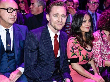 Tom Hiddleston en la Semana de la Moda en Milán