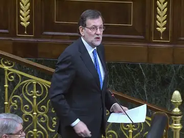 Frame 1.368934 de: Rajoy aboga por eliminar las barreras de hecho en la lucha por la igualdad entre hombres y mujeres Frame 1.368934 de: Rajoy aboga por eliminar las barreras de hecho en la lucha por la igualdad entre hombres y mujeres