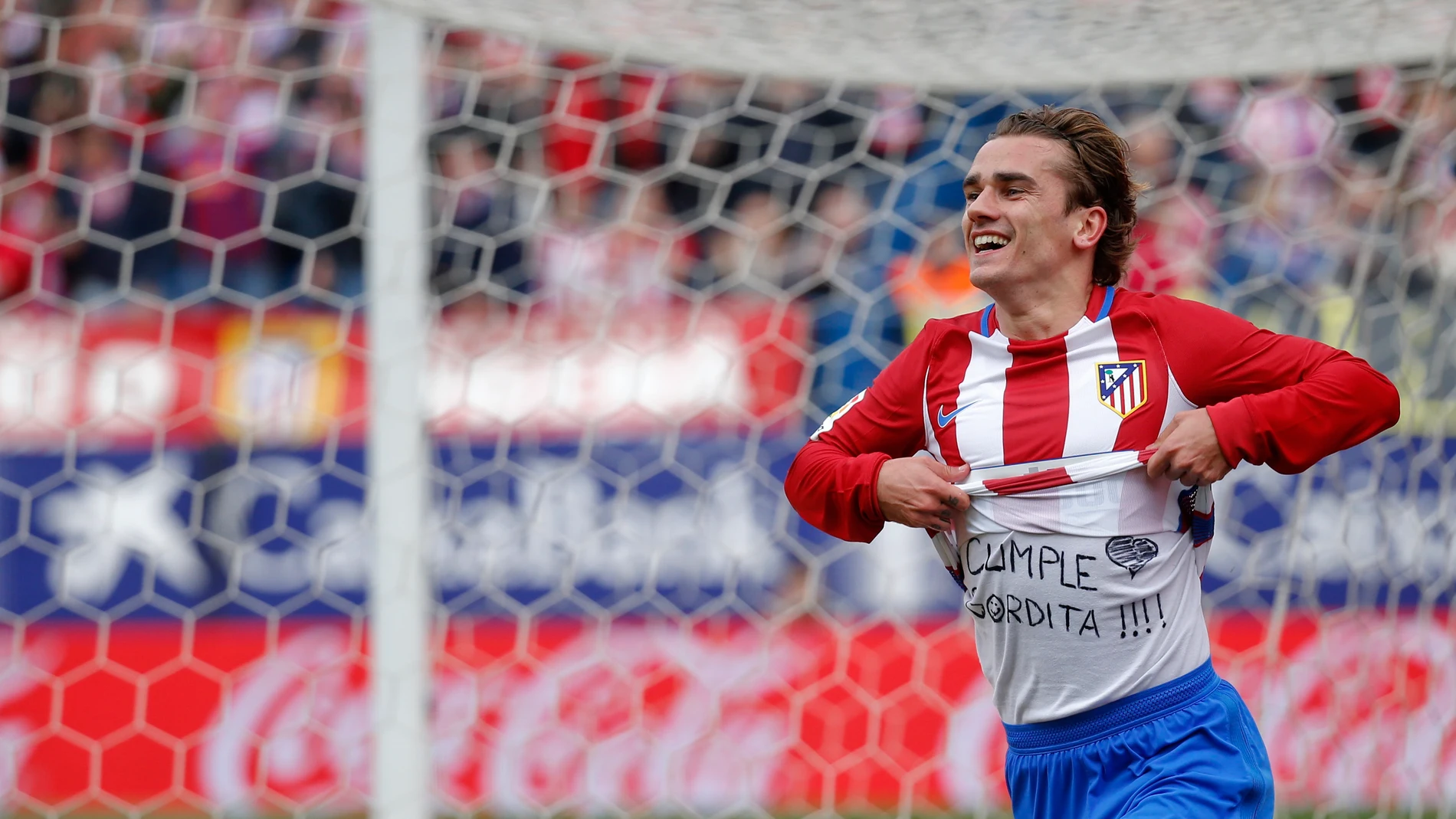 Griezmann celebra su gol contra el Valencia Griezmann celebra su gol contra el Valencia