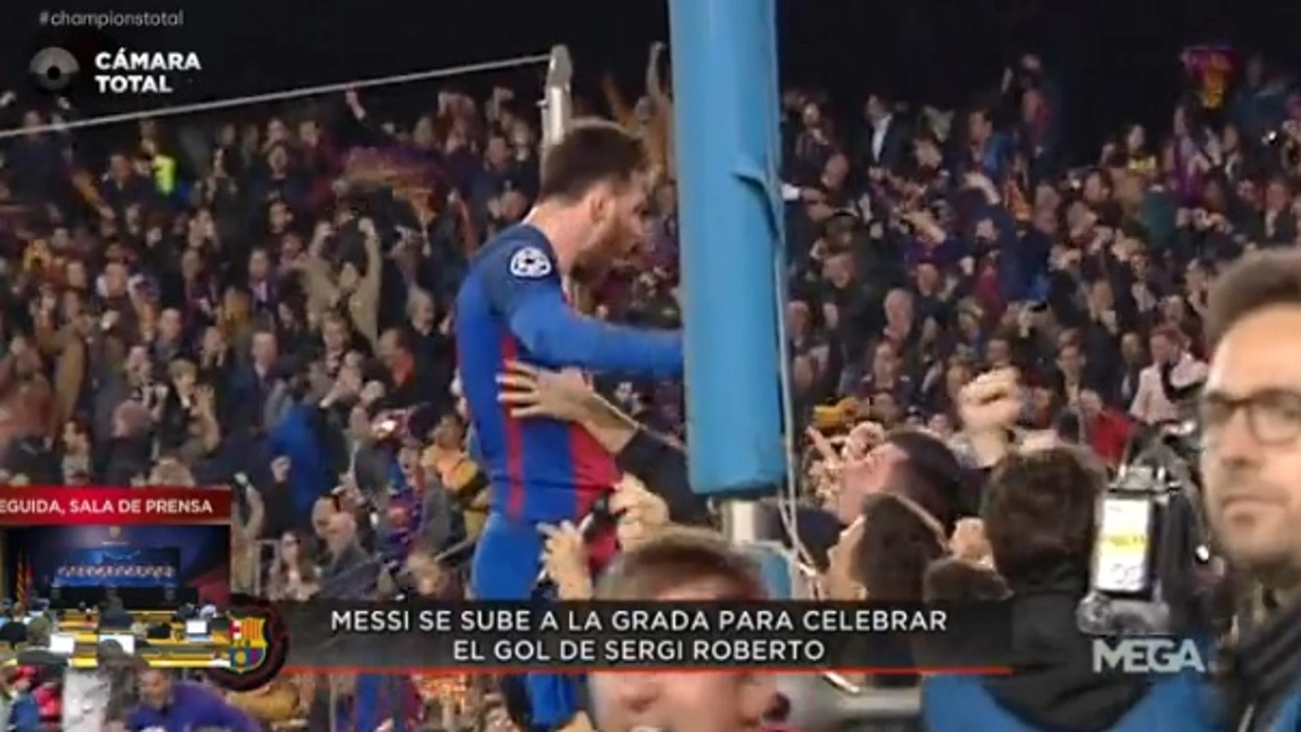 Messi celebra el 6-1 con la grada