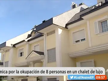 Frame 1.008654 de: OKUPAS Frame 1.008654 de: OKUPAS