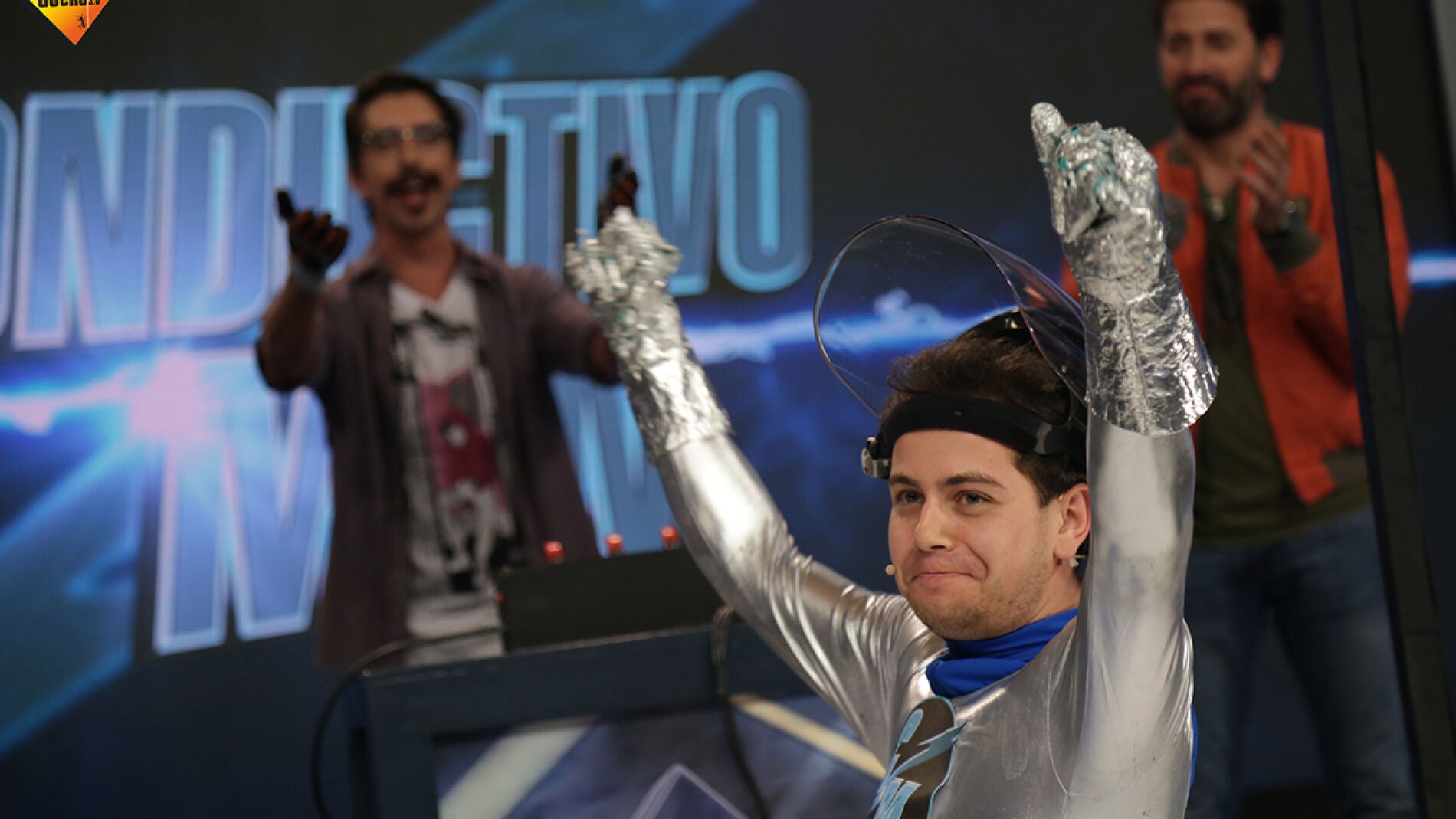 La m&aacute;gia del magnetismo pone en riesgo a 'Conductivo man'