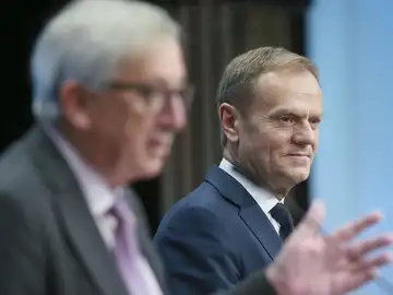 Juncker y Tusk en rueda de prensa Juncker y Tusk en rueda de prensa