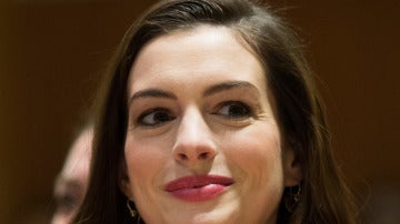 Anne Hathaway