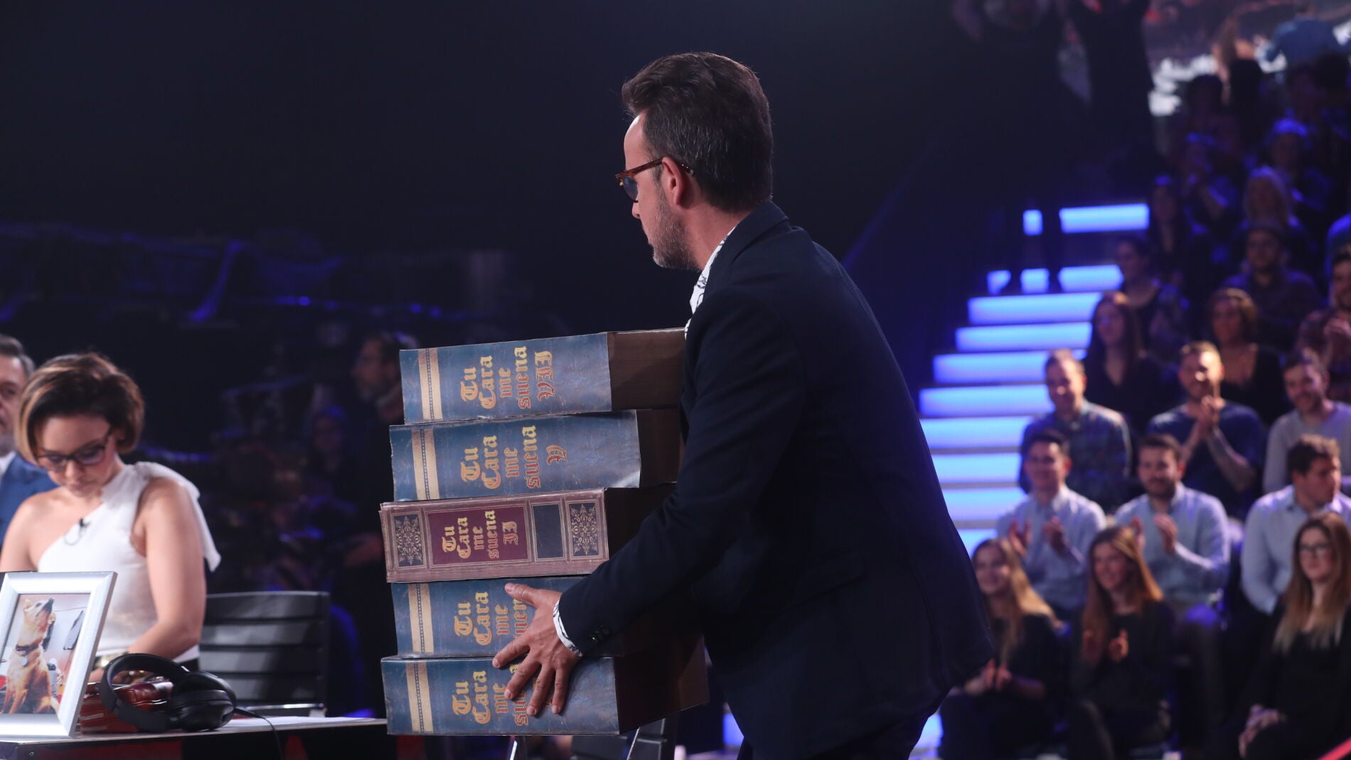 &Agrave;ngel Ll&agrave;cer bautiza a Miki Nadal como nuevo miembro del jurado