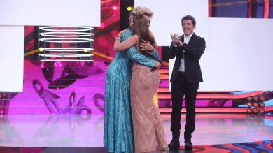 Cristóbal Garrido emociona a Mónica Naranjo, que rompe a llorar tras su actuación como Olga Guillot