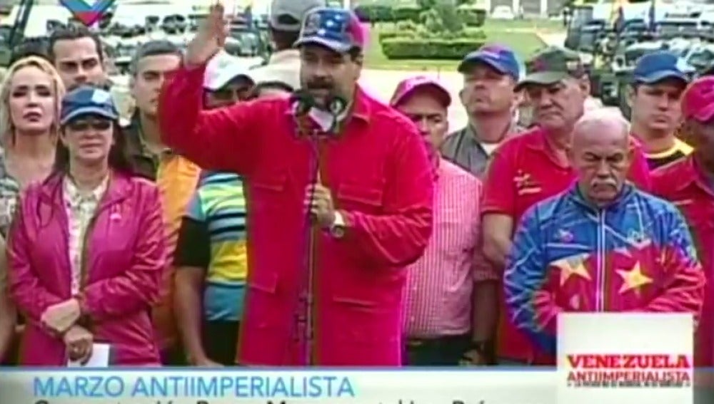 Frame 18.655987 de: Nicolás Maduro le pide a Trump en inglés que no se deje influir por la oposición venezolana