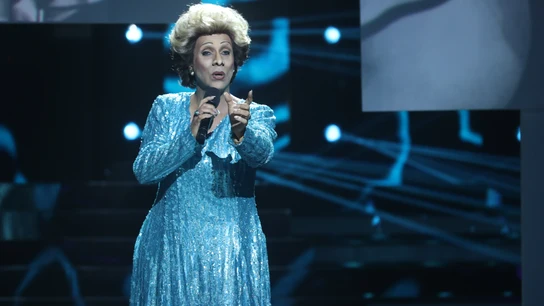 Cristóbal Garrido se transforma en Olga Guillot para interpretar el tema ‘Soy lo prohibido’ Cristóbal Garrido se transforma en Olga Guillot para interpretar el tema ‘Soy lo prohibido’