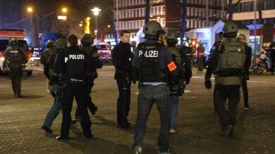 El autor de la agresión con hacha en la estación de tren de Dusseldorf actuó solo y tendría problemas mentales