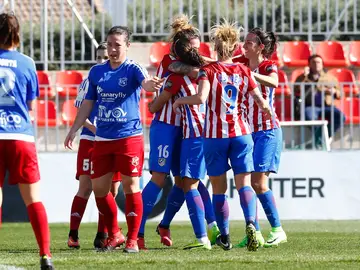 Las jugadoras del Atlético celebran un gol Las jugadoras del Atlético celebran un gol