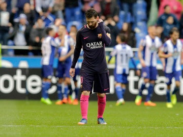 Leo Messi, cabizbajo en Riazor