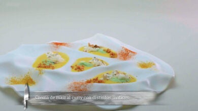 Crema de maíz al curry con distintos matices