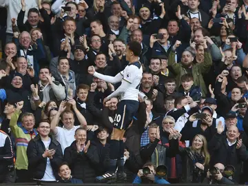 Dele Alli celebrando un gol Dele Alli celebrando un gol