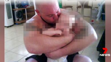 Un hombre rocía con gasolina a su hija de tres años y la quema por considerarla 
