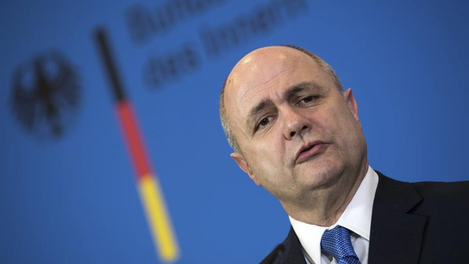 El ministro de Interior franc&eacute;s, Bruno Le Roux