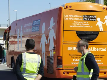 El autobús Hazte Oír El autobús Hazte Oír