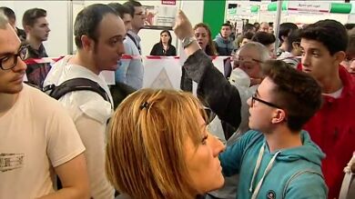 El Salón de la Enseñanza de Barcelona abre sus puertas entre polémica por la presencia del Ejército