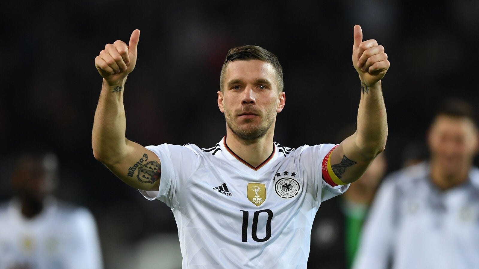 Podolski se despide de Alemania con golazo y victoria contra Inglaterra