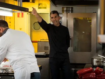 Paco Roncero en su restaurante: “Esto es una mierda” Paco Roncero en su restaurante: “Esto es una mierda”