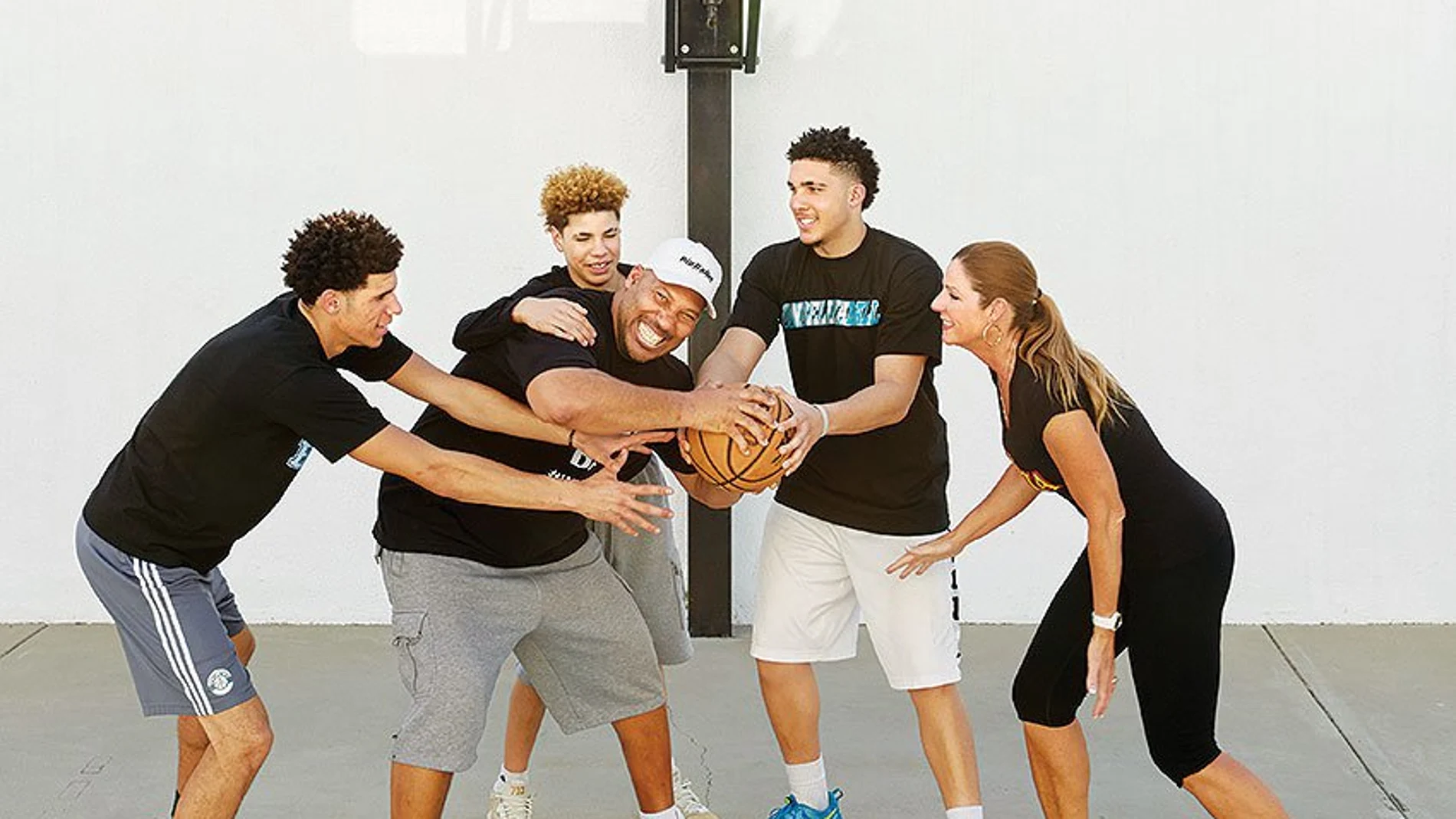 La familia Ball, obsesionada con el baloncesto La familia Ball, obsesionada con el baloncesto