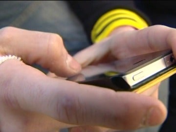 Frame 15.633398 de: Absuelta una madre denunciada por su hijo de 15 años por quitarle el móvil para que estudiase Frame 15.633398 de: Absuelta una madre denunciada por su hijo de 15 años por quitarle el móvil para que estudiase