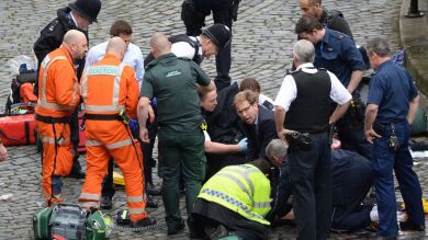 Keith Palmer, el policía que murió tras enfrentarse desarmado al atacante de Londres
