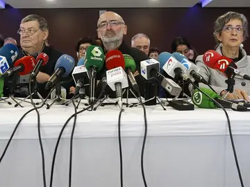 Mediadores implicados en el desarme de ETA Mediadores implicados en el desarme de ETA