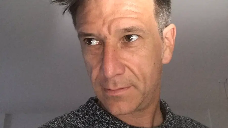 Alfonso Pérez muestra su nuevo look Alfonso Pérez muestra su nuevo look