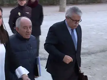 Frame 32.145246 de: "Me tocó enterrar a los muertos" Frame 32.145246 de: "Me tocó enterrar a los muertos"