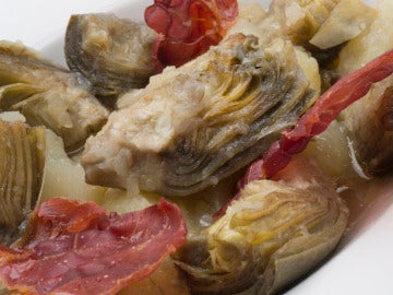 Alcachofas con patatas Alcachofas con patatas