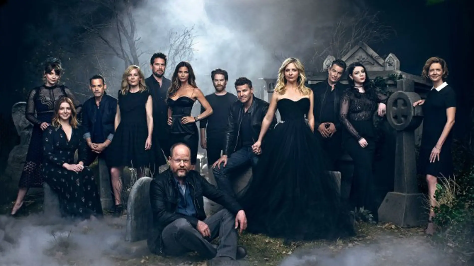 El reparto de 'Buffy cazavampiros' reunidos 20 años después de su estreno