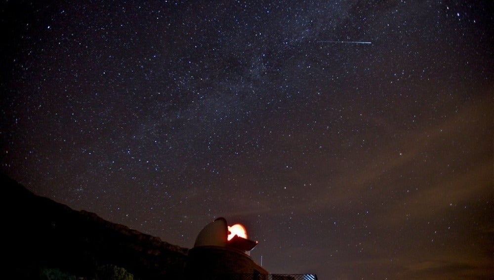 Hallan una estrella binaria con el periodo orbital más largo conocido