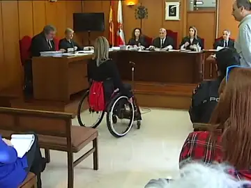 Frame 40.607291 de: El padre del acusado de dejar parapléjica a su pareja de una paliza dice que bebía y se ponía "fuera de sí" Frame 40.607291 de: El padre del acusado de dejar parapléjica a su pareja de una paliza dice que bebía y se ponía "fuera de sí"