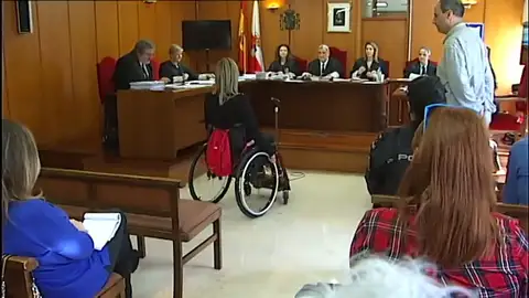 Frame 40.607291 de: El padre del acusado de dejar parapléjica a su pareja de una paliza dice que bebía y se ponía "fuera de sí" Frame 40.607291 de: El padre del acusado de dejar parapléjica a su pareja de una paliza dice que bebía y se ponía "fuera de sí"