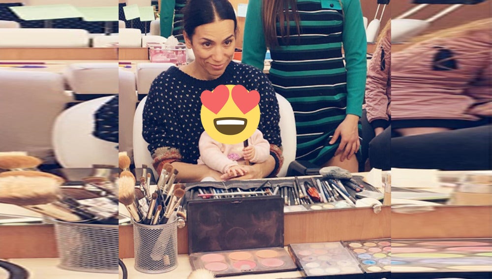 Los Gómez reciben el nuevo bebé de Manolita en el rodaje de 'Amar es para siempre'
