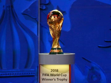 El trofeo del Mundial de fútbol