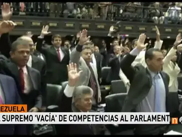 Frame 16.209902 de: La Asamblea Nacional de Venezuela habla de "golpe de estado" de Maduro al ver anuladas sus competencias Frame 16.209902 de: La Asamblea Nacional de Venezuela habla de "golpe de estado" de Maduro al ver anuladas sus competencias